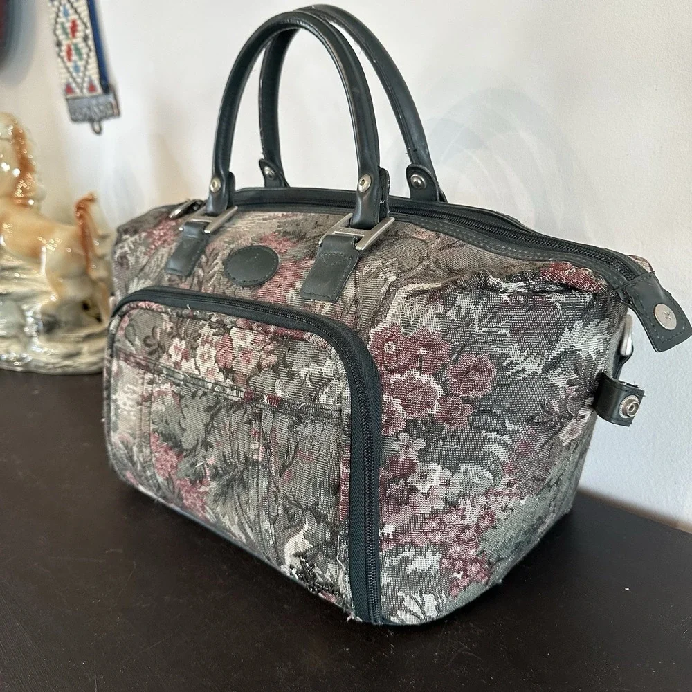 Vtg 80's Atlantic Floral Tapestry Carry On Overnight Bag Luggage Grandmillenial